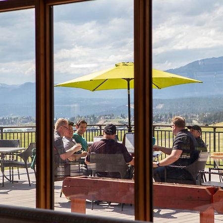 Headwaters Lodge At Eagle Ranch Resort Invermere Exteriér fotografie