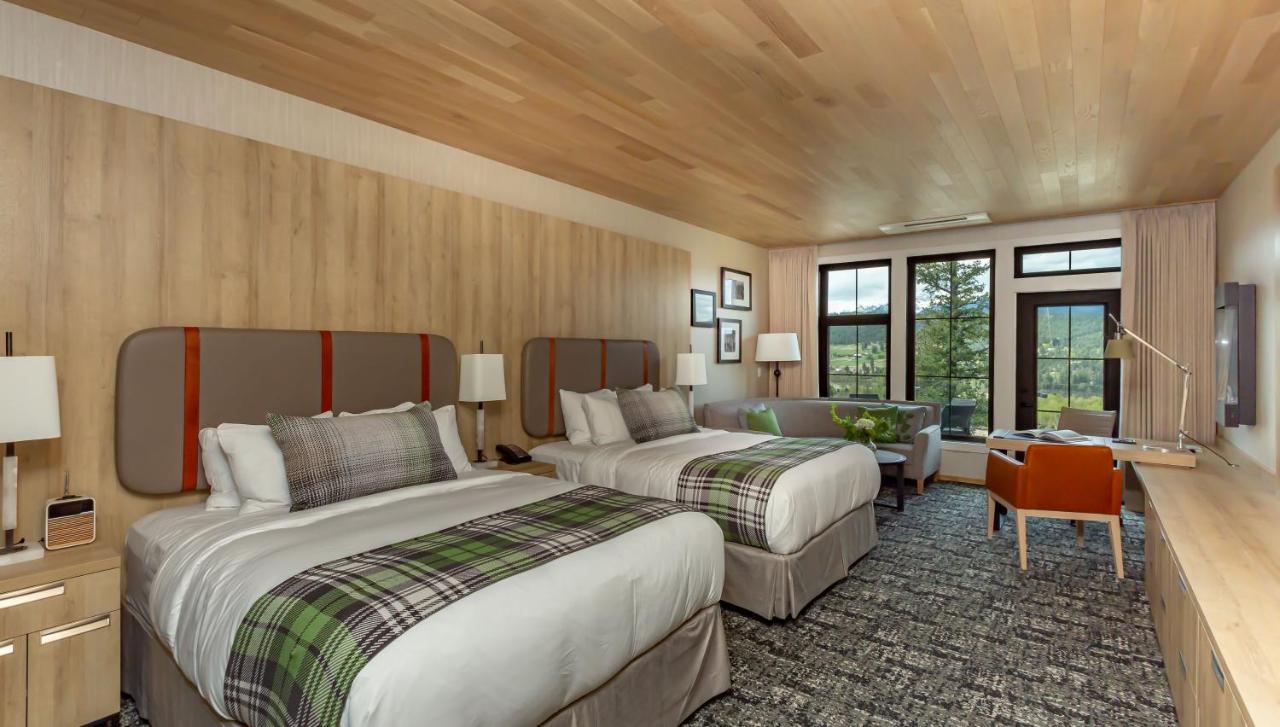 Headwaters Lodge At Eagle Ranch Resort Invermere Exteriér fotografie
